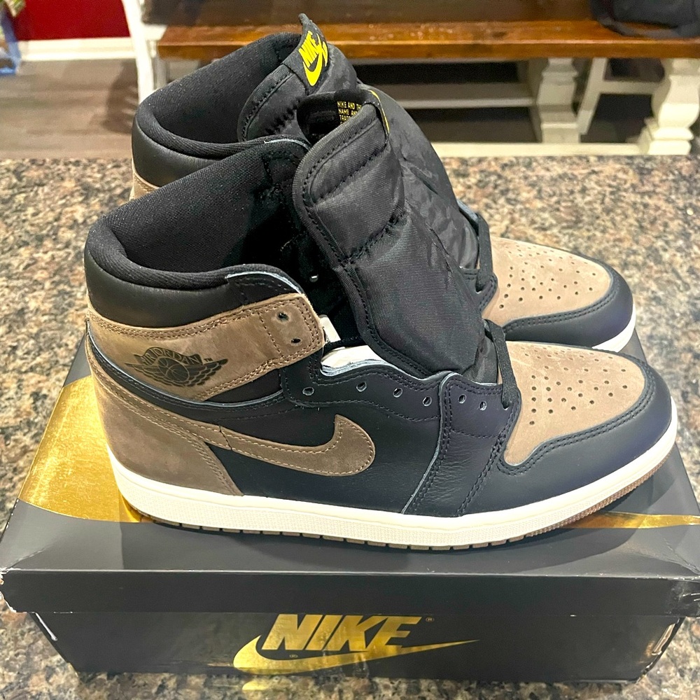 Jordan 1 Retro High OG - "Palomino" - DS - 9.5M